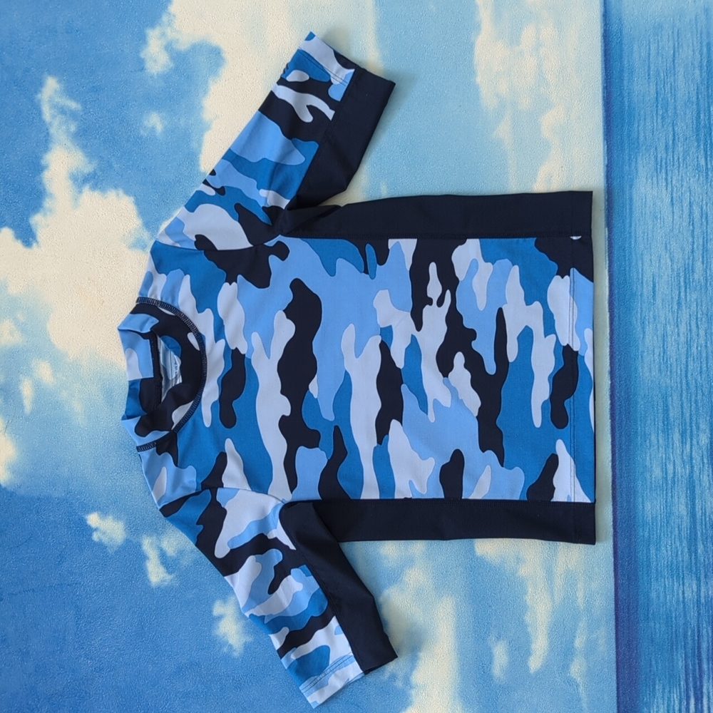 BNWT! Coolibar Kids Like new with tag Camo Surf Shirt S